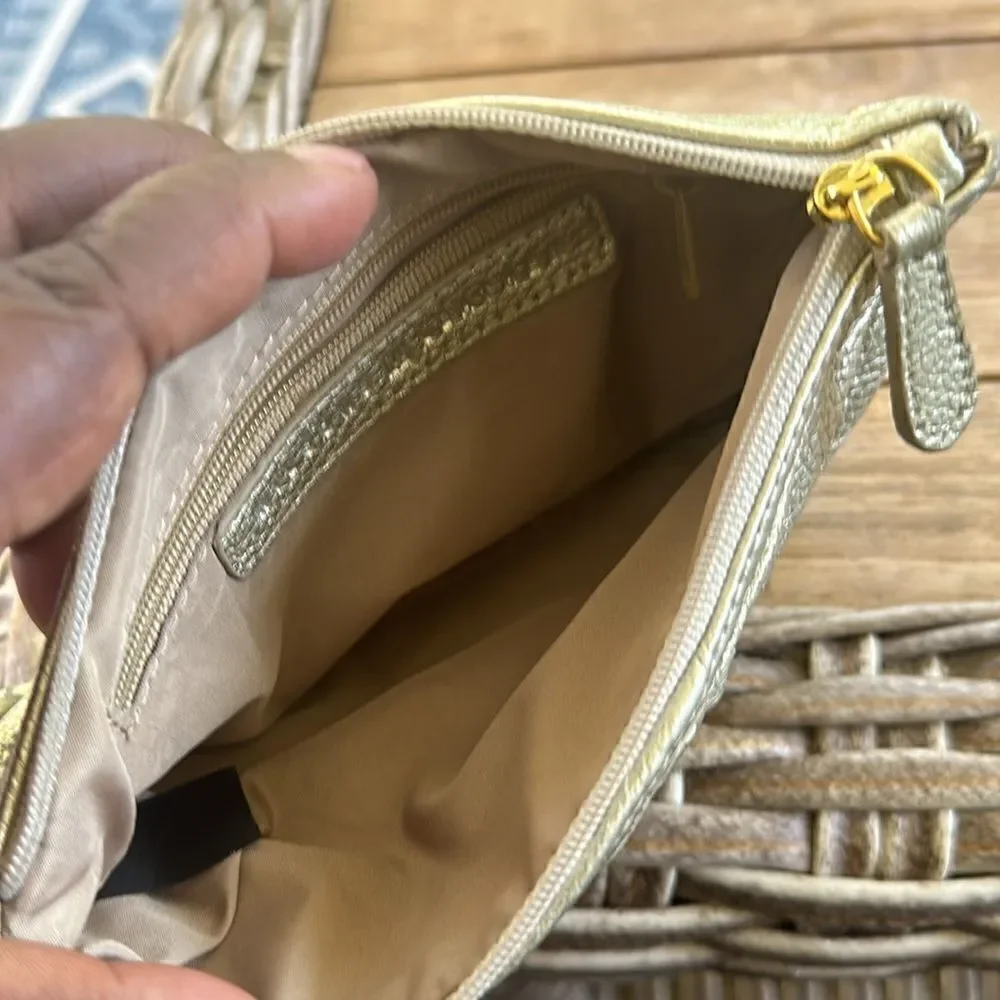 Wilson’s Leather Metallic Wristlet